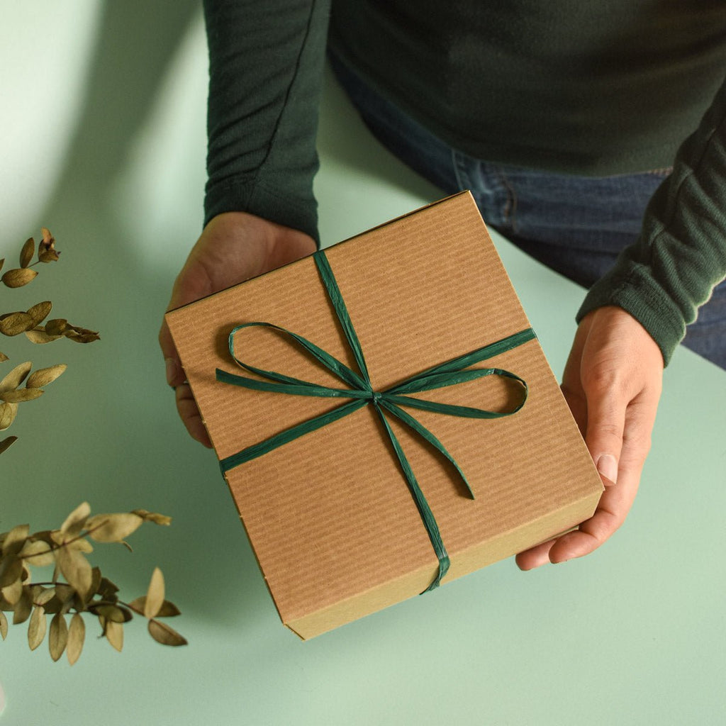 Nordic Spa Gift Box: Tea, Candle & Bath Soak